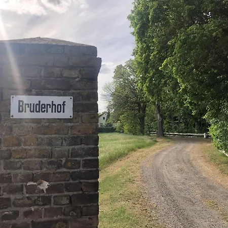 Bruderhof - Retreats & Ferien Am Nahe Berlin *
