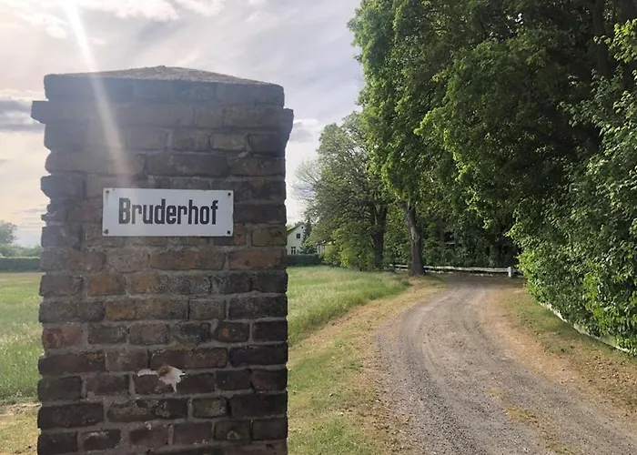 Bruderhof - Retreats & Ferien Am Nahe Berlin *